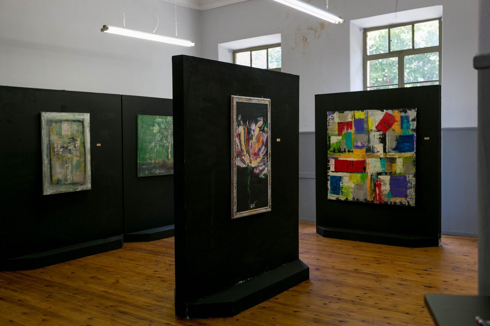 Photo by Tim Mossholder